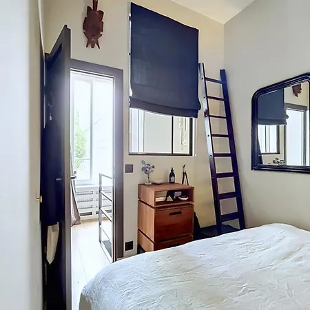 Charming Flat Near Parc Monceau شقة *