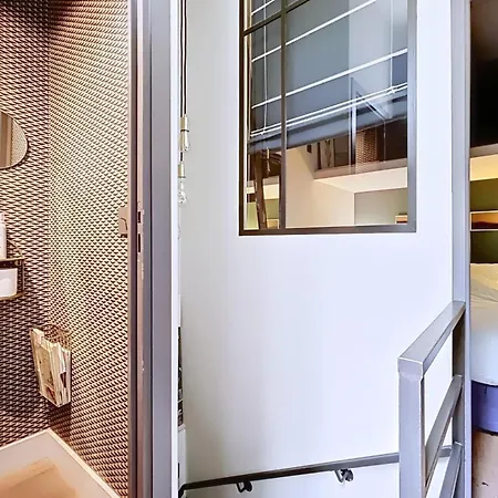 Charming Flat Near Parc Monceau *