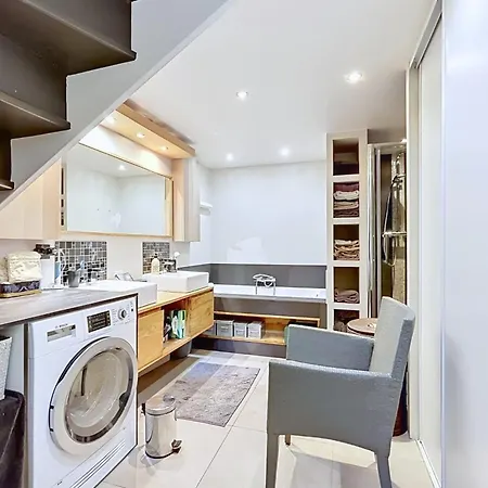 Charming Flat Near Parc Monceau